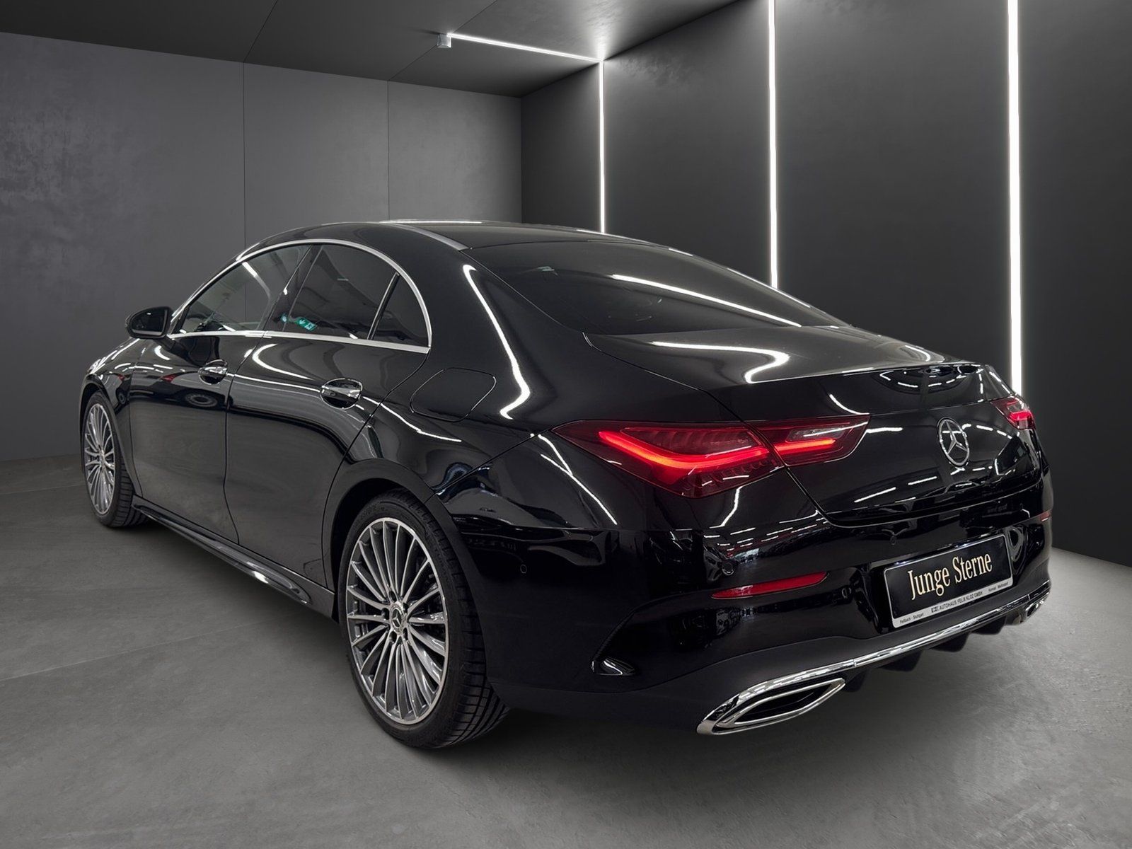 Fahrzeugabbildung Mercedes-Benz CLA 200 AMG Line*Totwinkel*Kamera*LED*19"*MBUX*