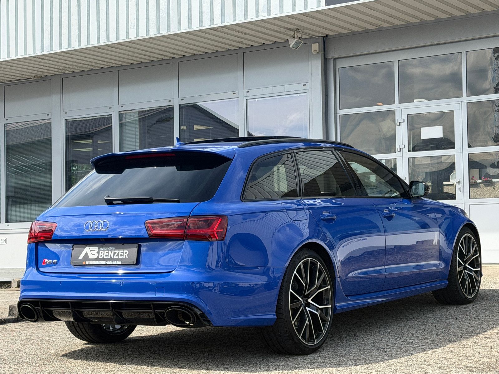 Fahrzeugabbildung Audi RS 6 Avant 4.0 TFSI/ performance/NOGARO- 1-150