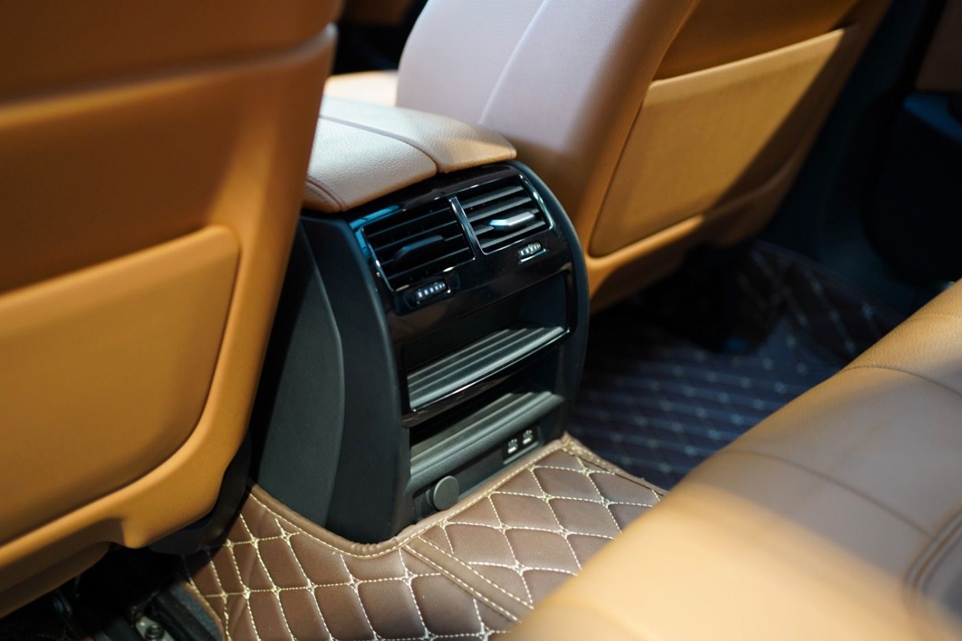 Fahrzeugabbildung BMW 520i Luxury Line +DrivingAssist.+Laserlicht+Head