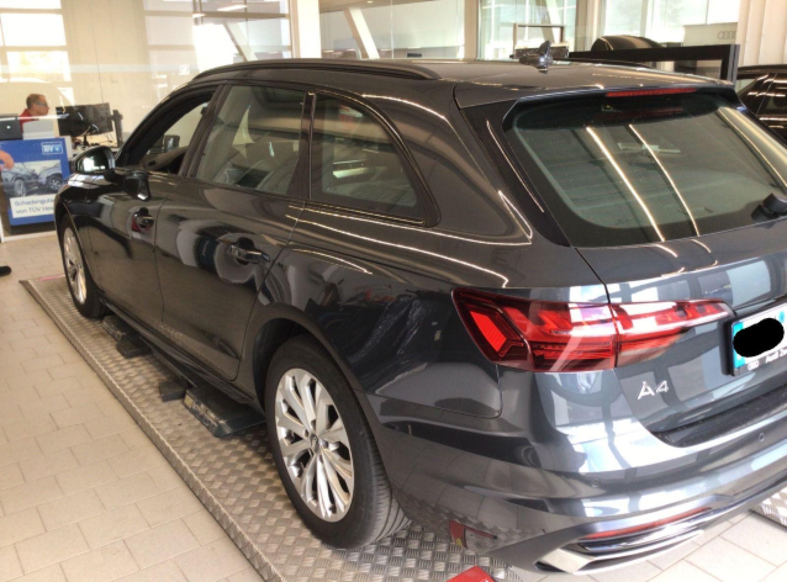 Audi A4 Avant 35 TFSI S tronic ADVANCED *INT S LINE*