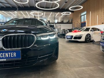 BMW 520 i Touring*1. Hand*Klima*SHZ*Kamera*Navi*AHK*