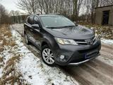 Toyota RAV4 - gebrauchte Toyota RAV 4 aus dem Jahr 2013