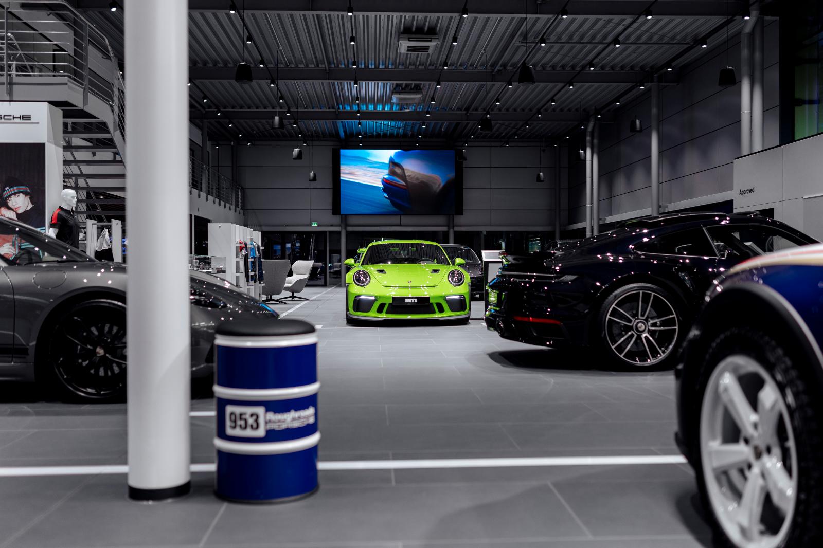 showroom-image-bottom