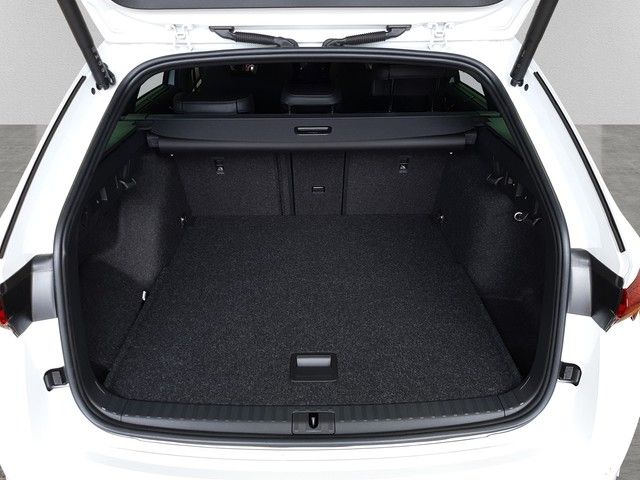 Fahrzeugabbildung Skoda Octavia Combi Sportline 2.0TDI DSG AHK LED ACC