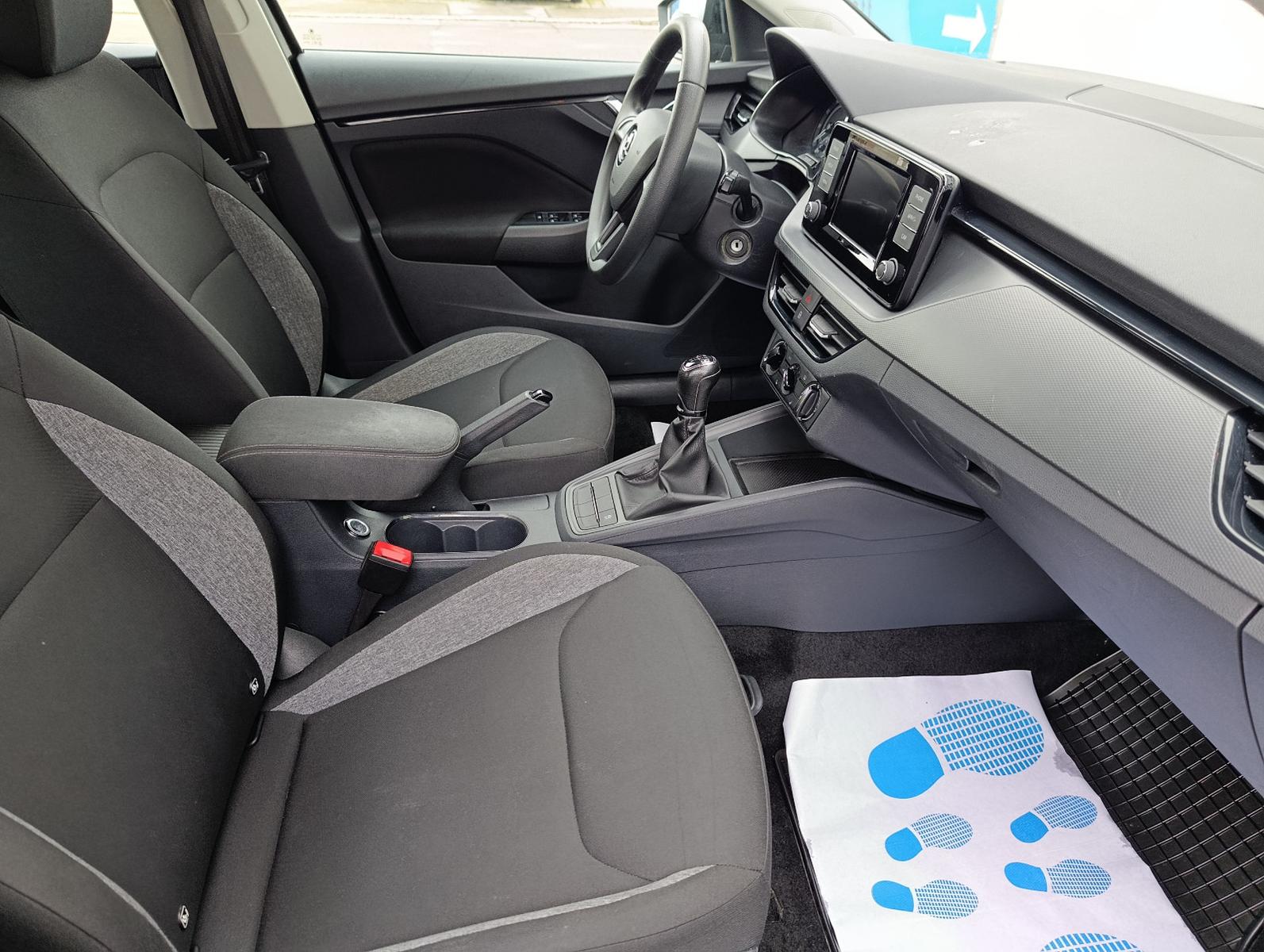 Skoda Scala Active Car Play Tempomat SHZ PDC AHK
