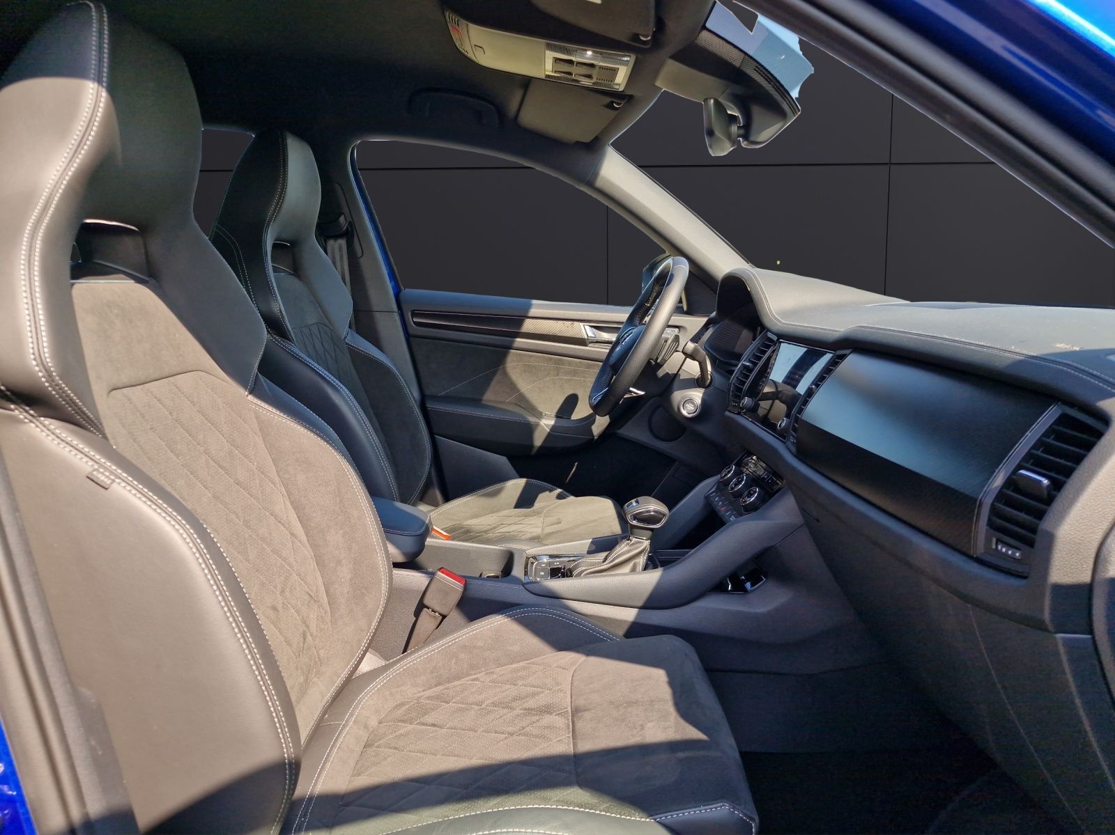 Fahrzeugabbildung SKODA Kodiaq Sportline 1.5 TSI DSG ACC LED KAMERA