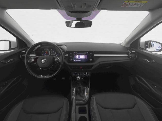 Fabia TSI TOUR+SITZHEIZUNG+LED LICHT+PARKPILOT V