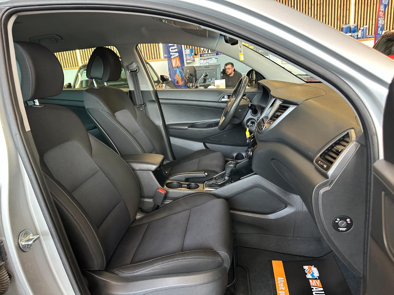 Hyundai Tucson Intro Edition 4WD *NAVI*TEMPOMAT*KLIMA*