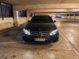 Mercedes-Benz E 500 4MATIC AVANTGARDE AVANTGARDE AMG- Packet  - Mercedes-Benz E 500: 4matic