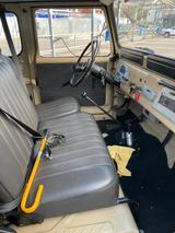 Toyota Land Cruiser BJ40 - Toyota Land Cruiser Geländewagen Bj mit Diesel-Antrieb