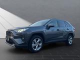 Toyota RAV 4 HYBRID 4x4 TEAM D*ALLWETTERREIFEN*CARPLAY - gebrauchte Toyota RAV 4 aus dem Jahr 2021