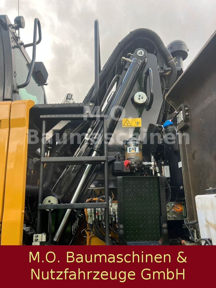 Fahrzeugabbildung CAT CAT MH 3022