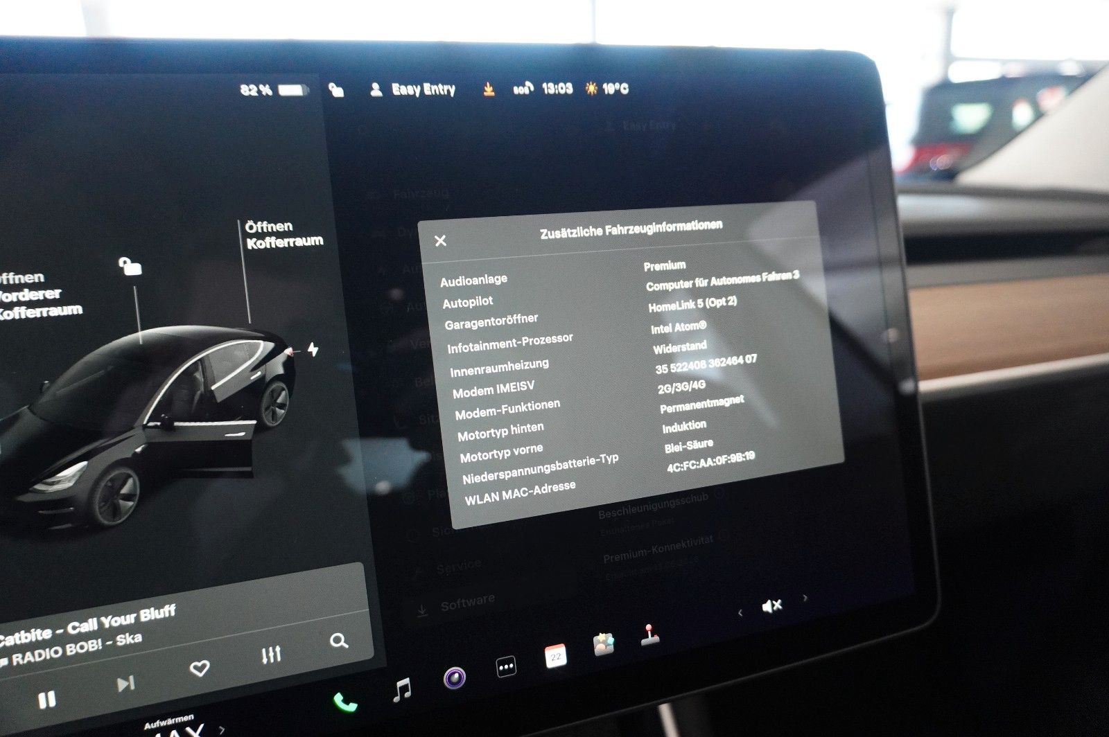 Fahrzeugabbildung Tesla Model 3 LONGRANGE DUAL-MOTOR NAVI/KAMERA/PANO/SH
