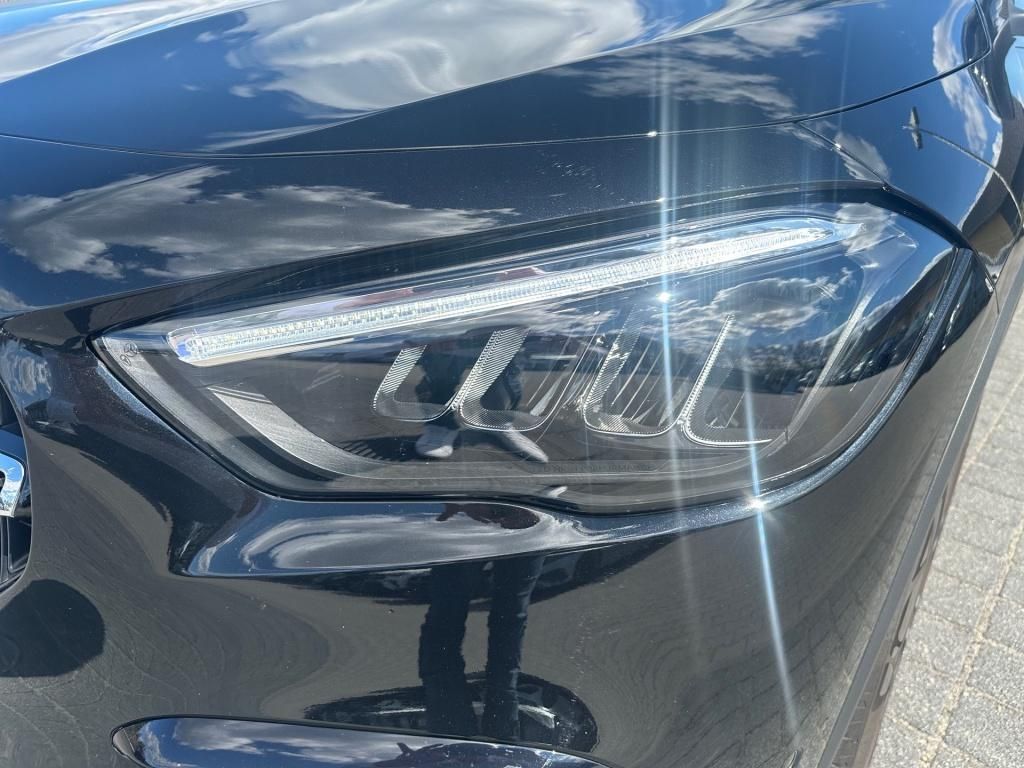 Fahrzeugabbildung Mercedes-Benz GLA 200 Progressive Memo KeyLess LED SHZ Ambie.