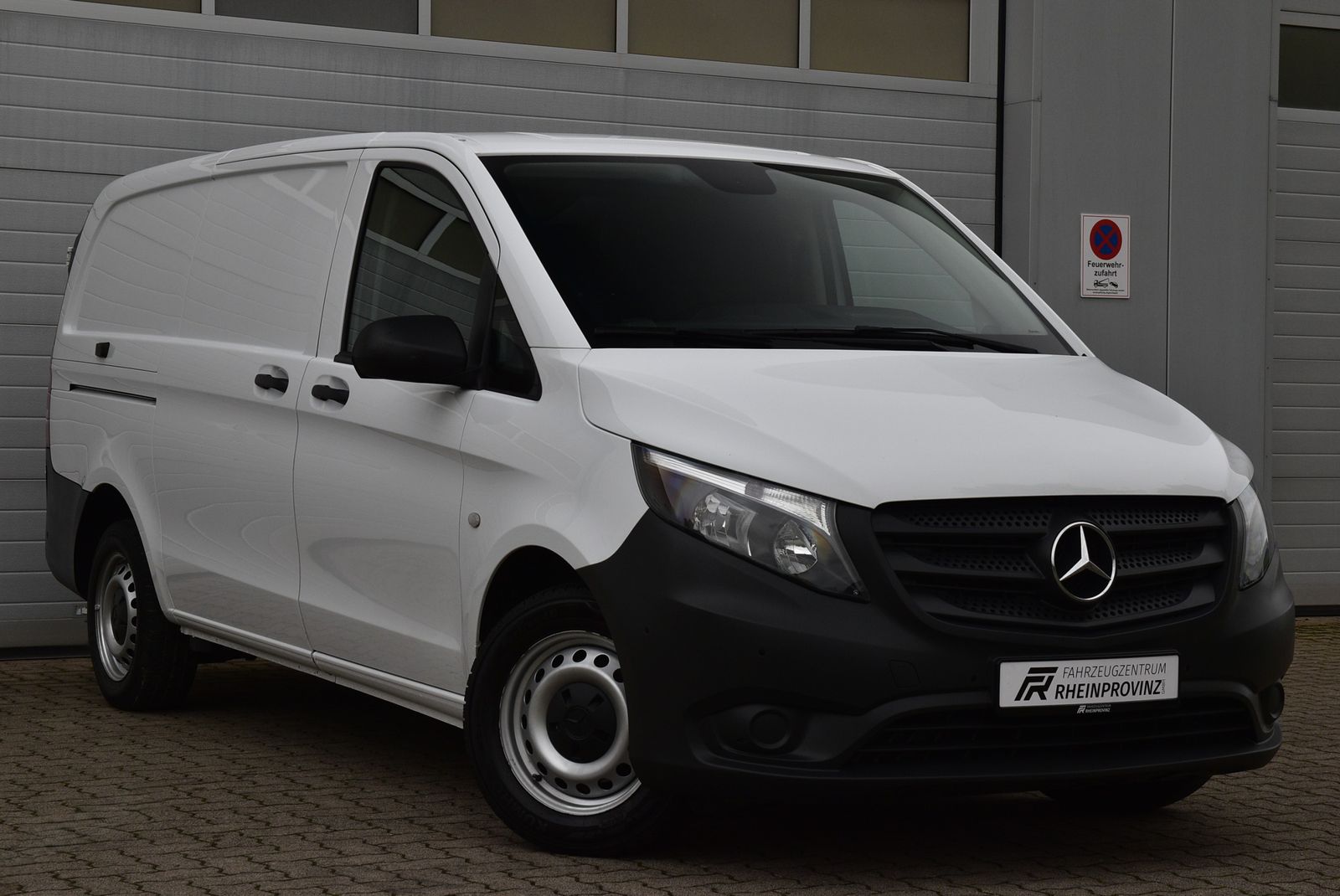 MERCEDES-BENZ Vito 116 CDI RWD lang 1-HAND/Navi/Klima/Kamera