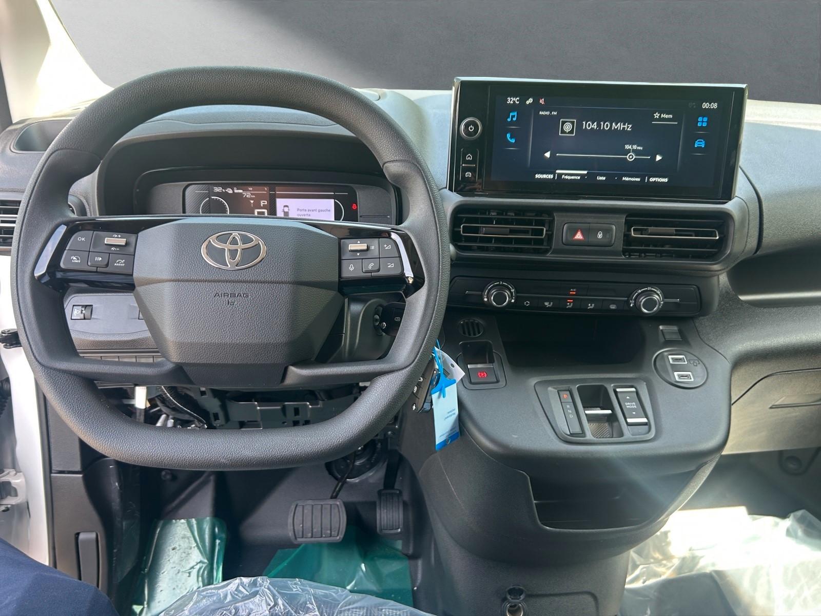 Toyota Proace City L1 Electric Meister Navi