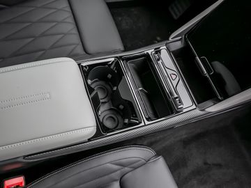 Ford Explorer Premium RWD Massagesitz Kamera Pano B&O