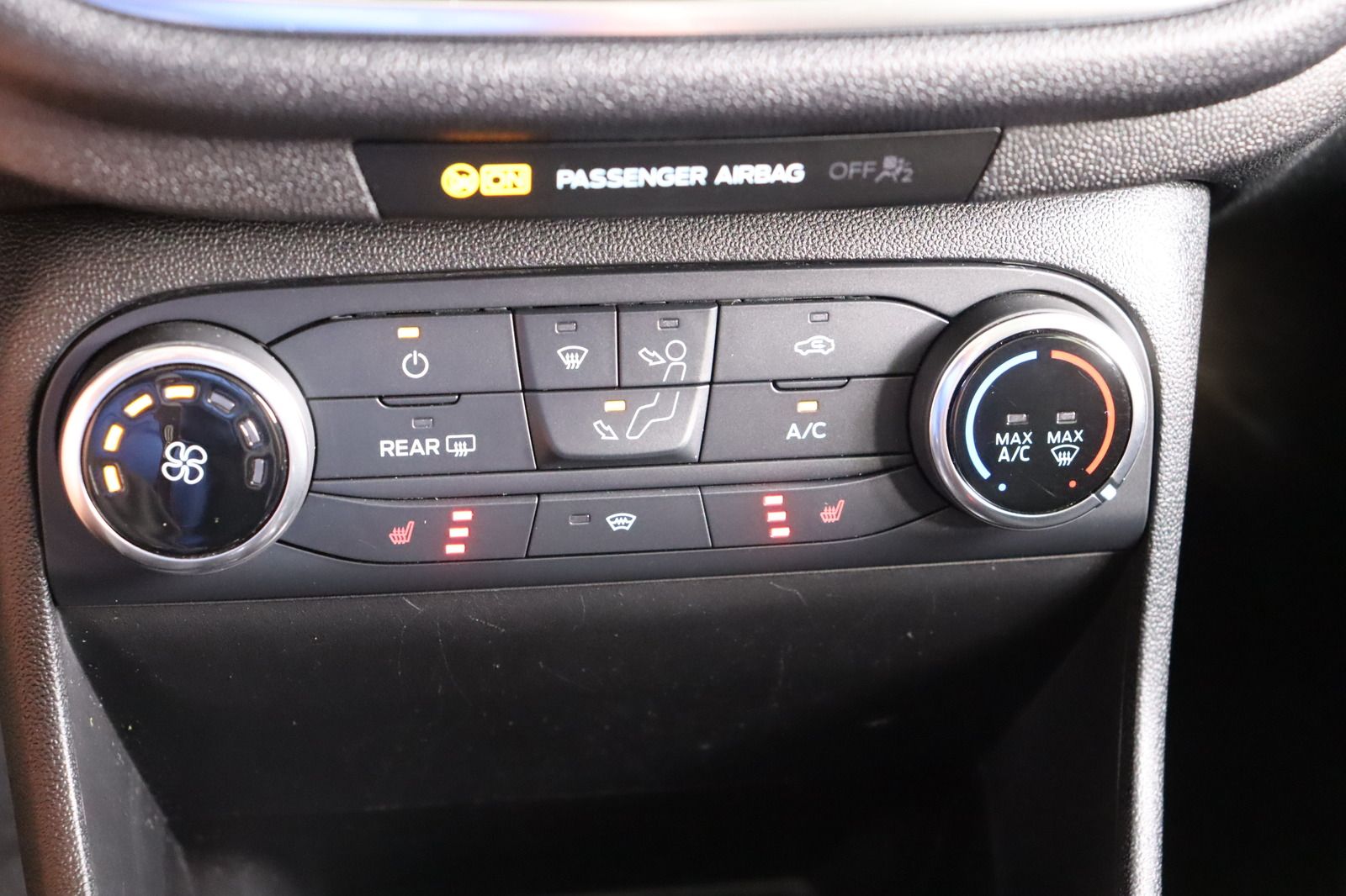 Fahrzeugabbildung Ford Fiesta 1.0 l Active * Klima * SHZ * PDC