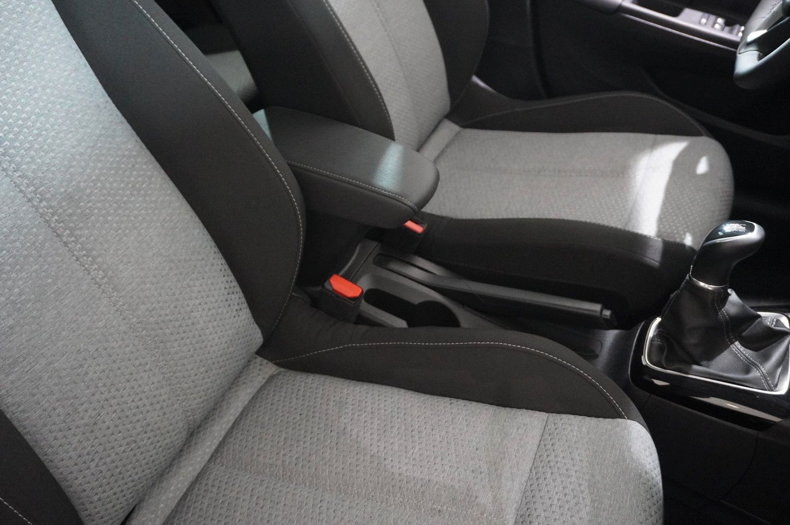 Fahrzeugabbildung Opel Corsa F 1.2 FACELIFT NAVI/LED/KAMERA/VIRTU./DAB+