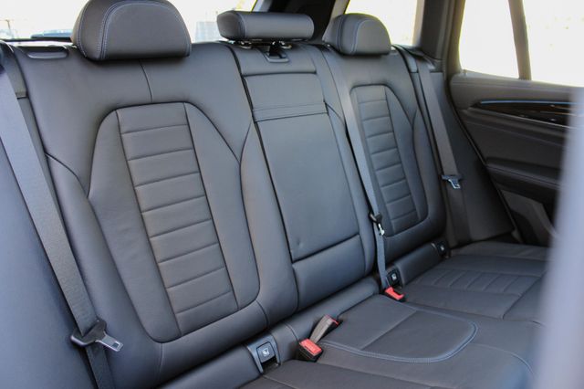 BMW iX3 IMPRESSIVE / SHADOW LINE / LASER / M-SPORT