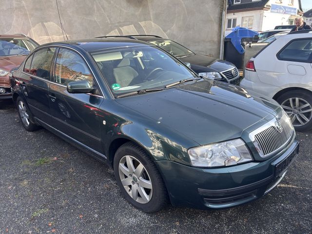 Skoda Superb Comfort TDI Sitzhzg 8 fach bereift 1.Hand