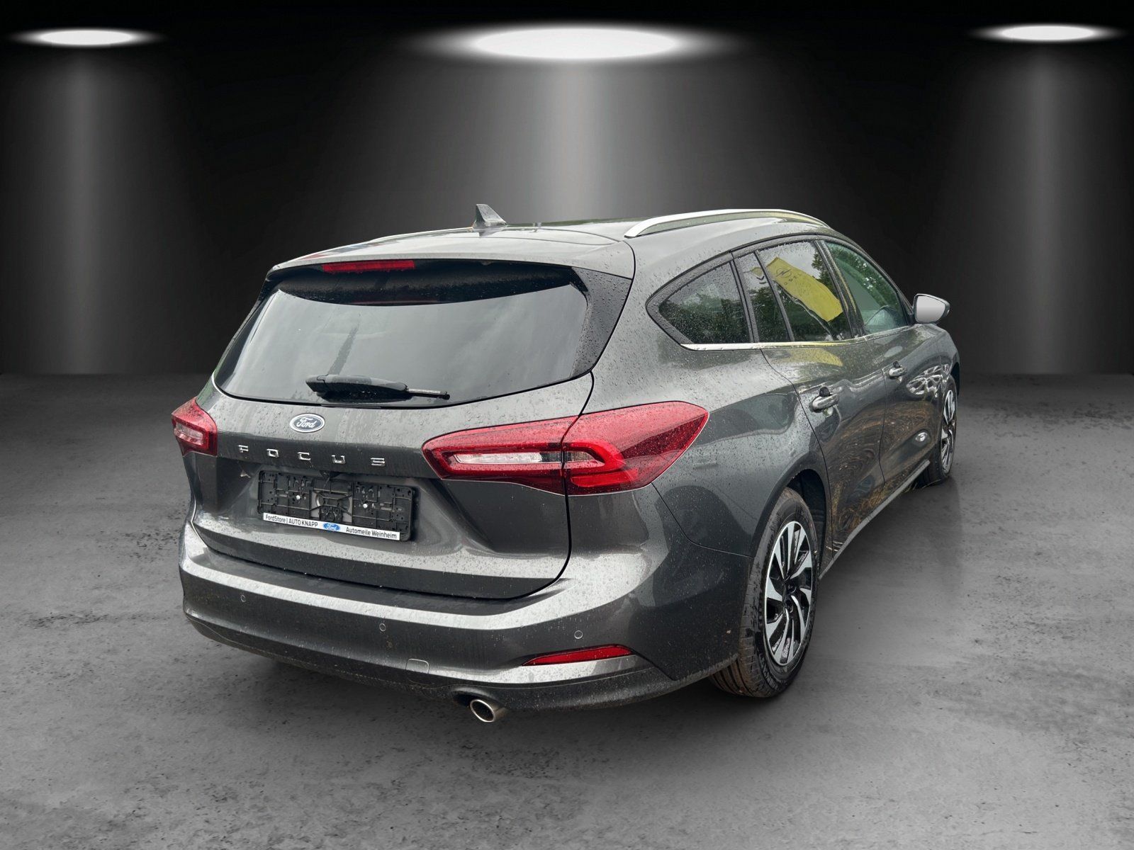 Fahrzeugabbildung Ford Focus Turnier  1,0 Ecoboost Titanium Edition