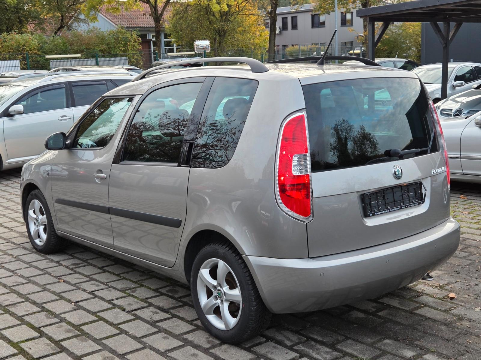 Skoda Roomster 2012 — photo 7