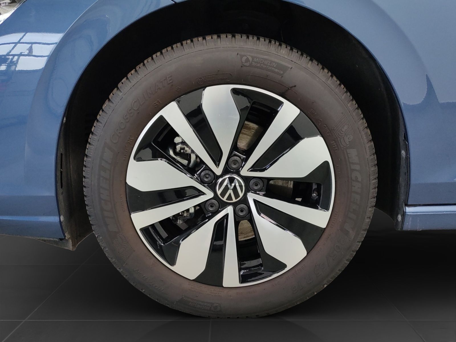 Volkswagen Golf - Bild 9