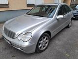 Mercedes-Benz C 240-AUTOMATIK-TEMPOMAT-SITZHEIZUNG-TOP-AC-elFH - gebrauchte Mercedes-Benz C 240 aus dem Jahr 2003
