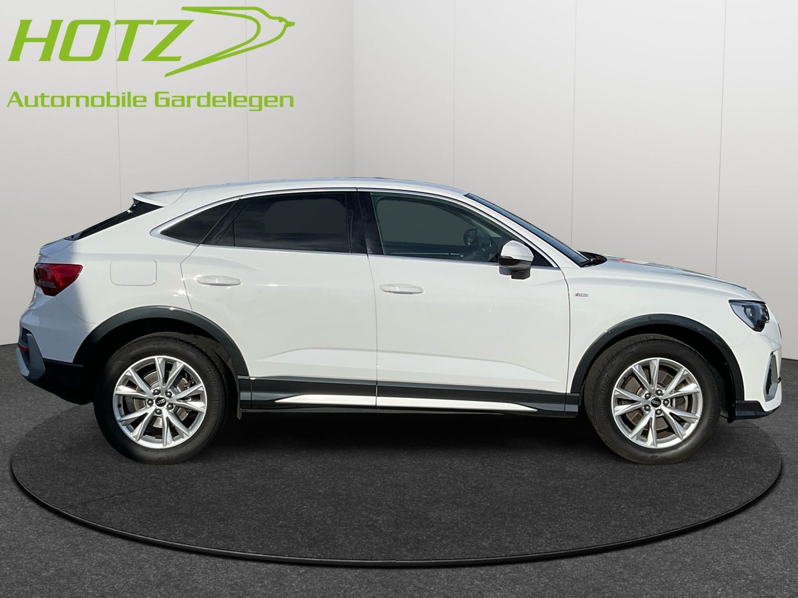 Audi Q3 Sportback 45 TFSI e S-tronic Rückkam Multilen foto 7