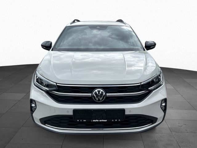 Fahrzeugabbildung Volkswagen Taigo MOVE 1,0 TSI IQDRIVE NAVI LED-MATRIX DCP S