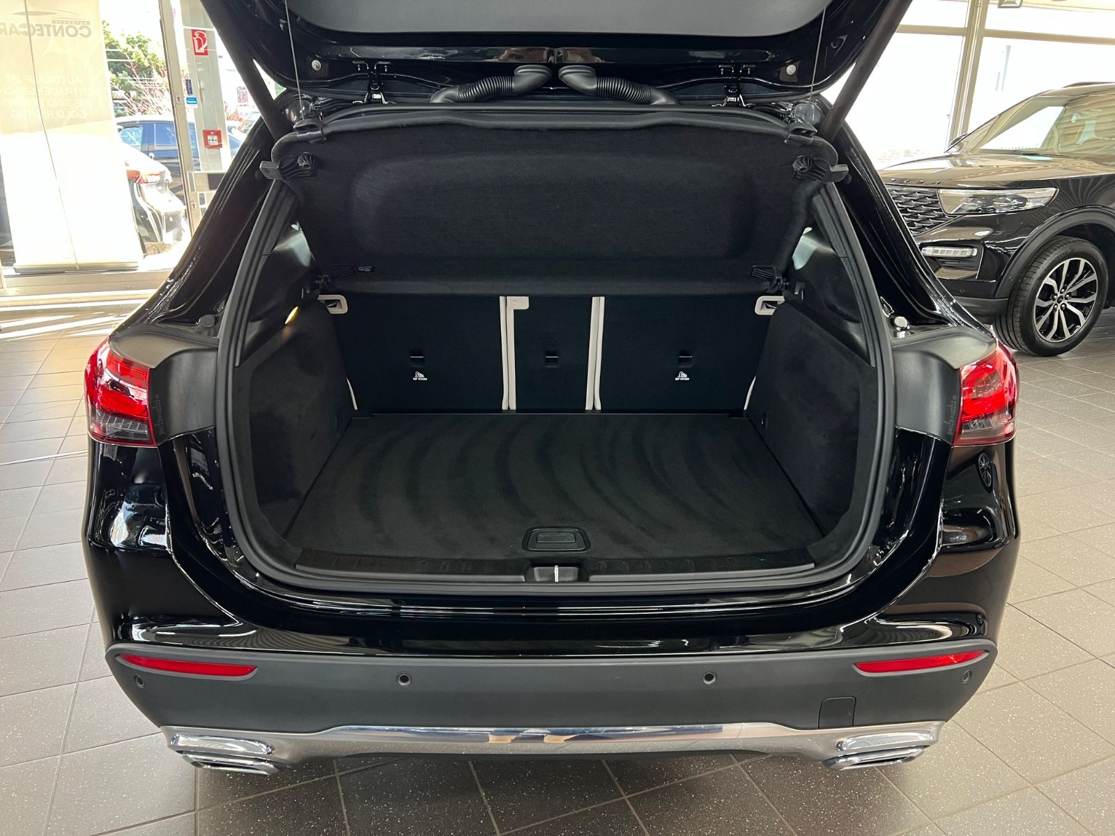 Mercedes-Benz GLA 180d Progressive Business+High End+Park Pak. foto 9