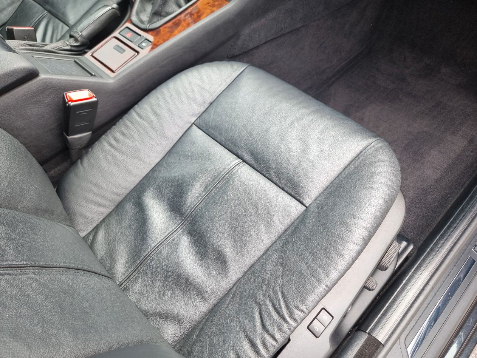 Fahrzeugabbildung BMW 530i Exclusive touring/2. Hand/1A Zust.+Historie