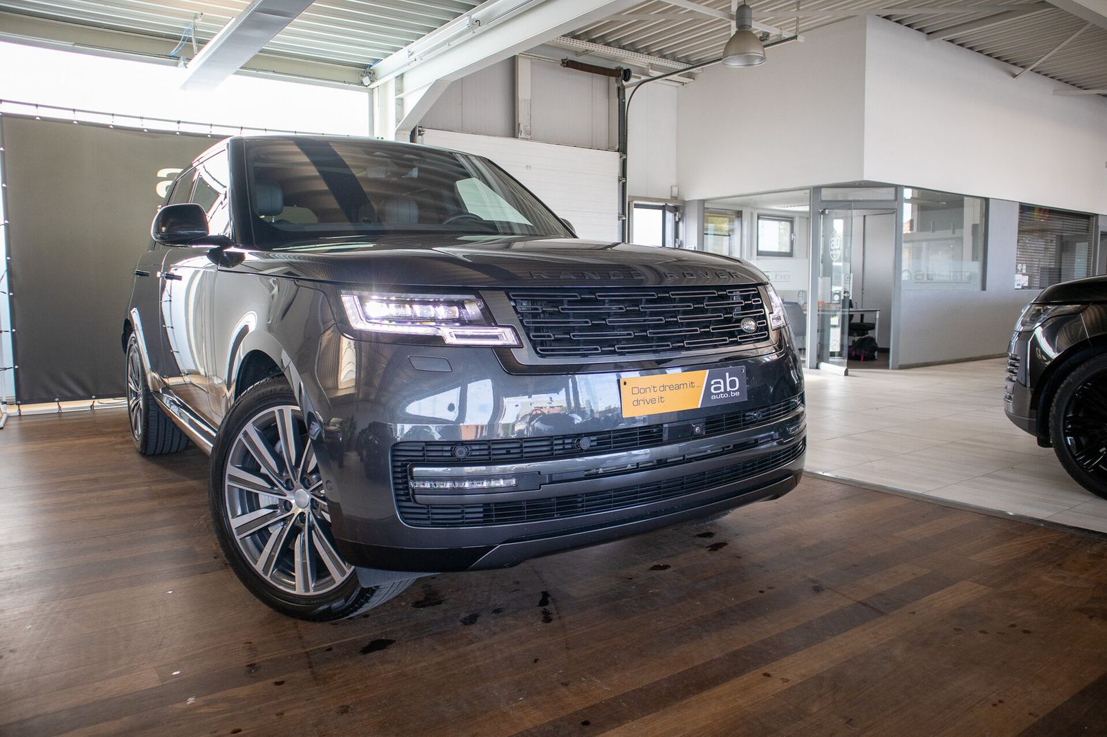 Land Rover Range Rover HSE 460e luchtvering, panoramadak, z imagem 3