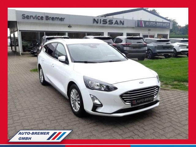 Fahrzeugabbildung Ford Focus Turnier 1.0 EcoBoost Automatik  Titanium