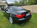 BMW 330d Coupé - E92, Motor neu - BMW 330 mit Diesel-Antrieb: Coupé