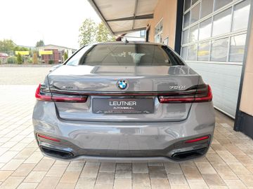 BMW 750 - 6