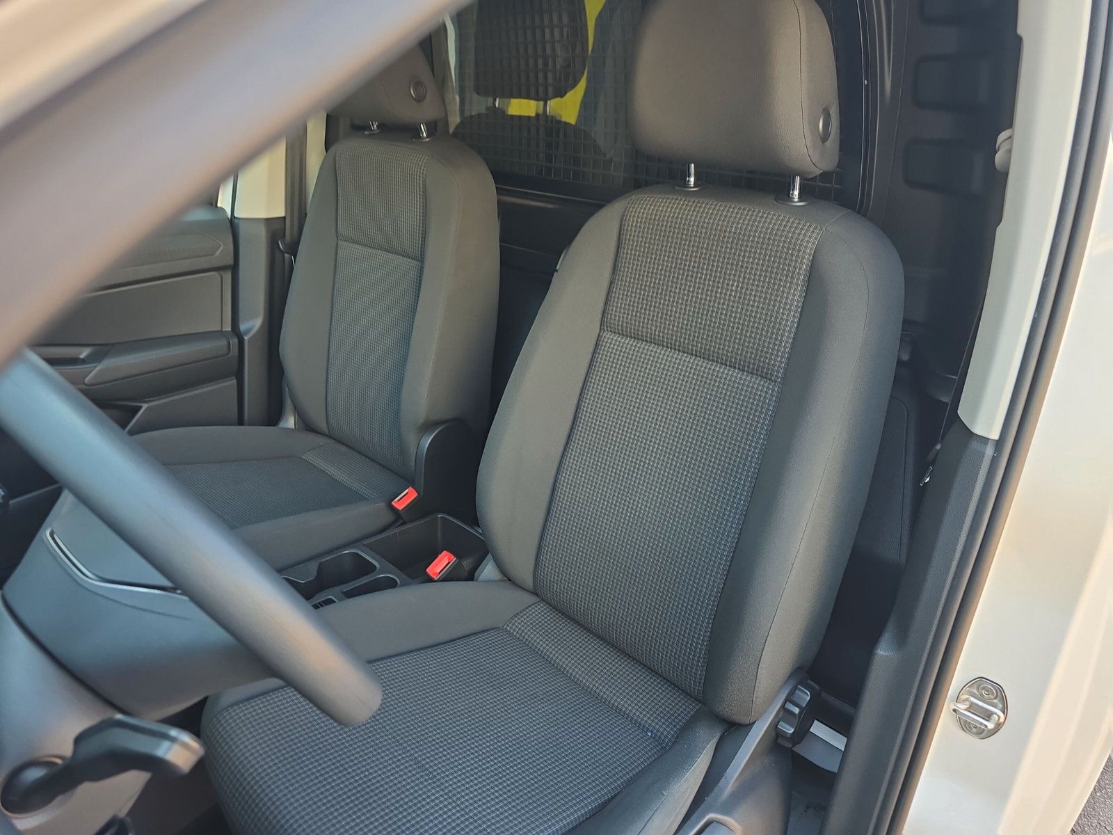 Fahrzeugabbildung Volkswagen Caddy Cargo 2.0 TDI Klima DAB
