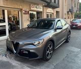 Andere Alfa Romeo Stelvio 2.2 Turbodiesel 160CV Sprint  - Andere: Alcantara, Geländewagen