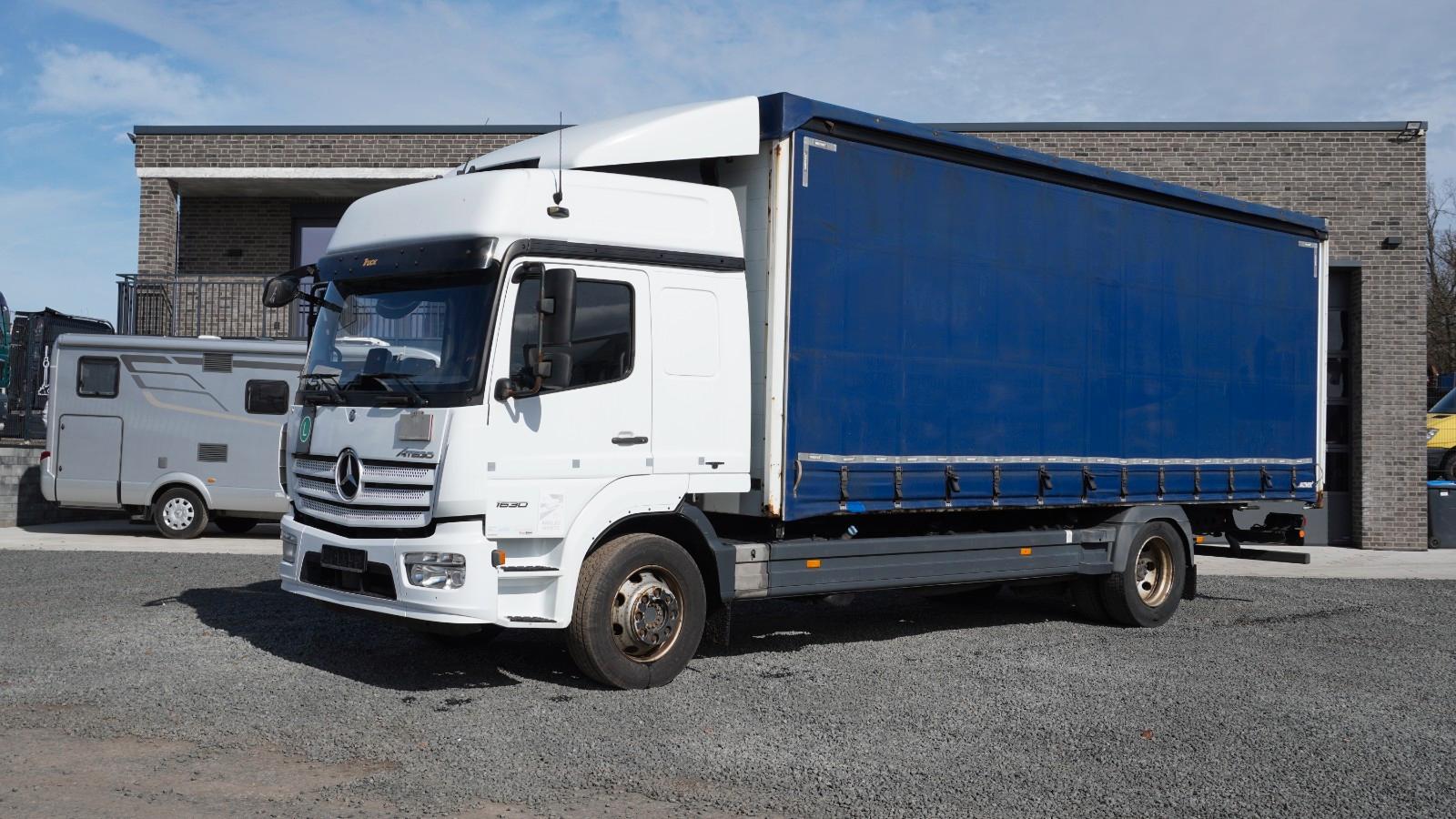 Mercedes-Benz Atego 1630 Pritsche + Plane Steckrungen