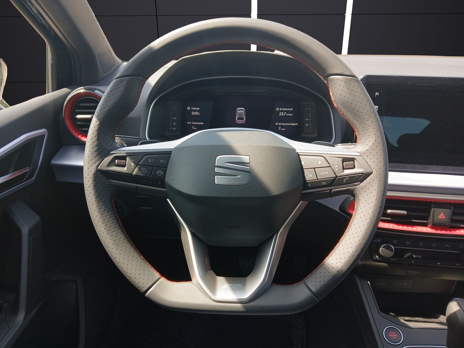 Fahrzeugabbildung SEAT Ibiza 1.0 TSI DSG FR Black Edition Kamera SH