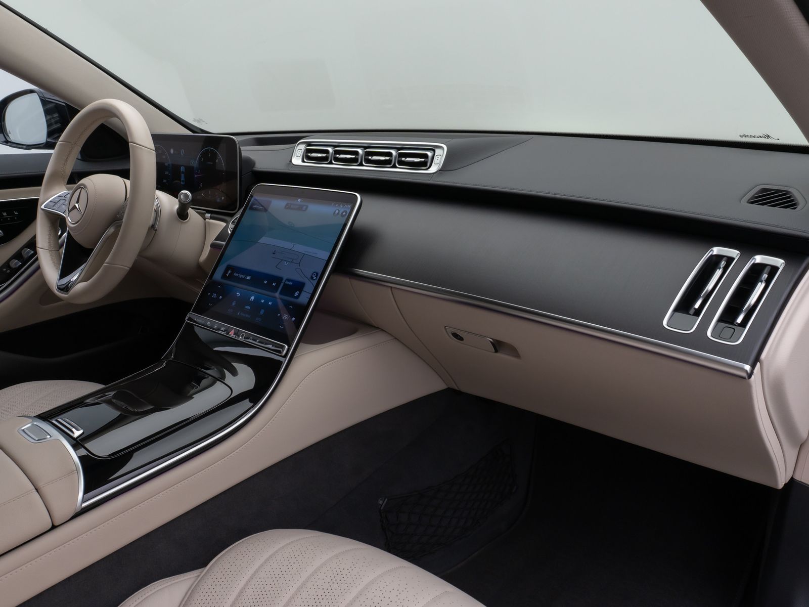 Fahrzeugabbildung Mercedes-Benz S 400d 4Matic HUD DAB 360° 9G-Tronic MBUX Ent.+