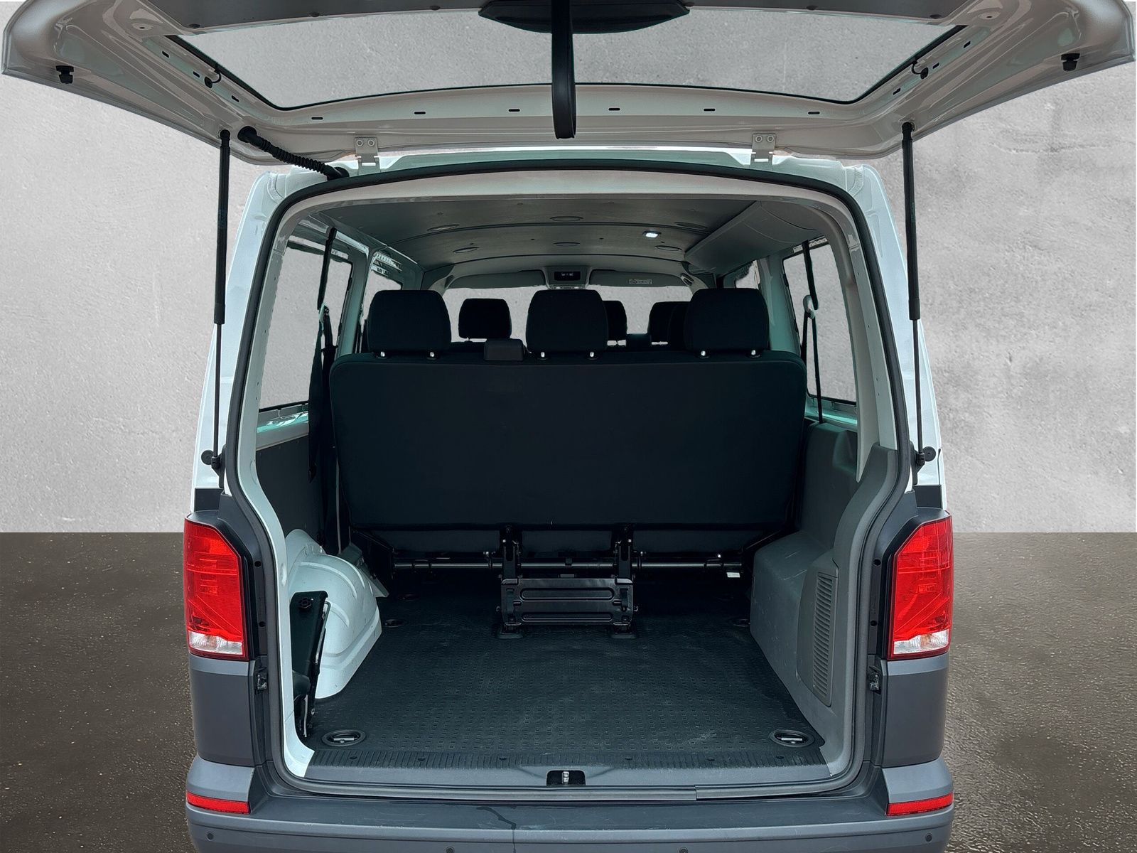 Fahrzeugabbildung Volkswagen T6.1 Kombi 2.0 TDI LR PDC hinten Klima