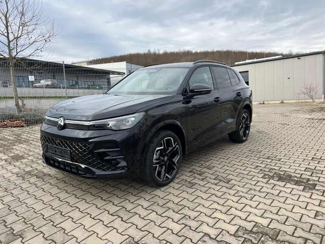 Volkswagen Tiguan 1.5 eTSI DSG R-Line+Panorama+Matrix+5JGar