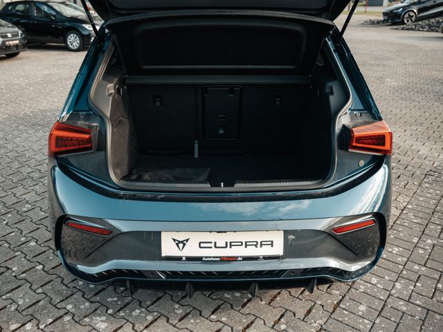 CUPRA Born Basis 150 , Schnellladen CCS, Sitze v. Sitz