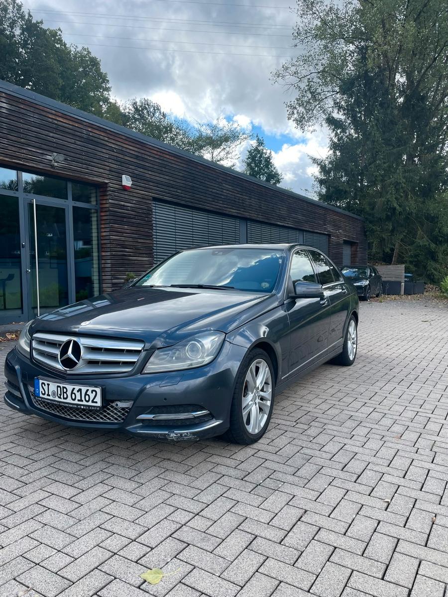 Mercedes-Benz C220, 2013