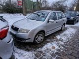 Skoda Fabia 1,4 mit Klima 114.000km T 0152... - Skoda Fabia aus 2005: Kombi