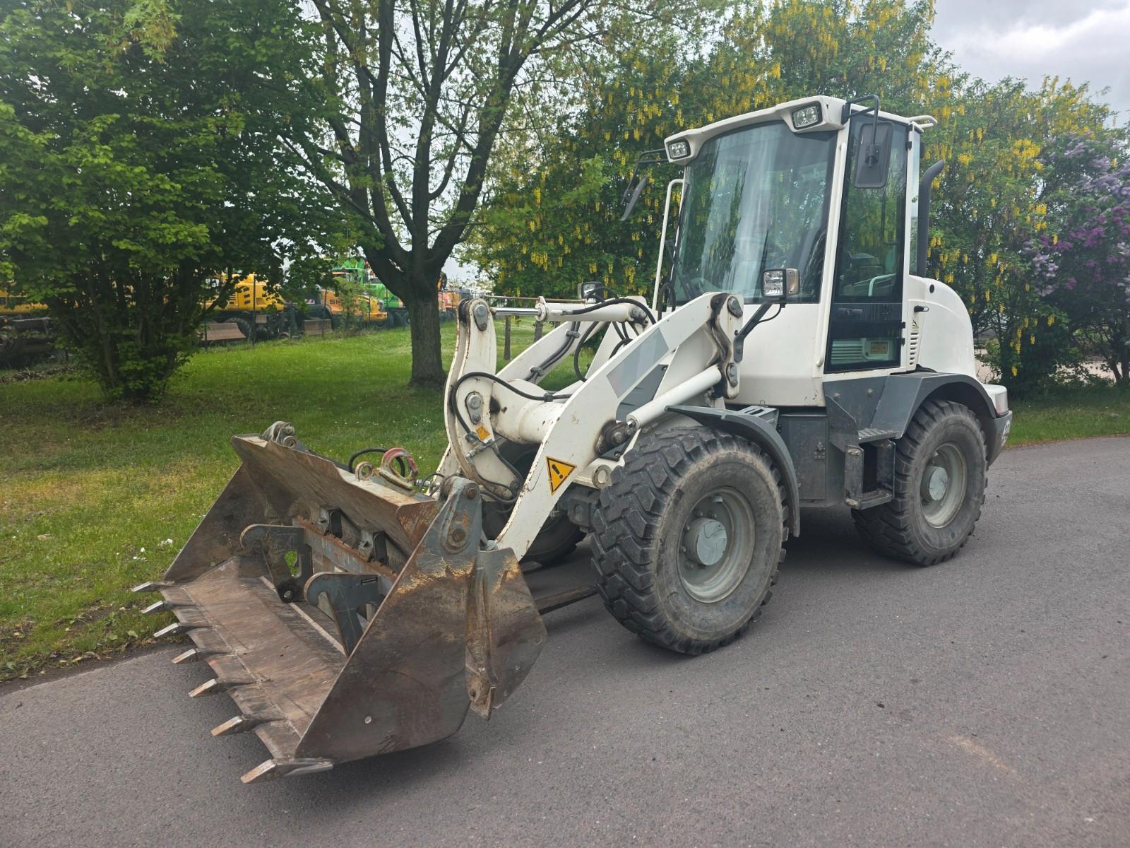 Liebherr L 506 Stereo