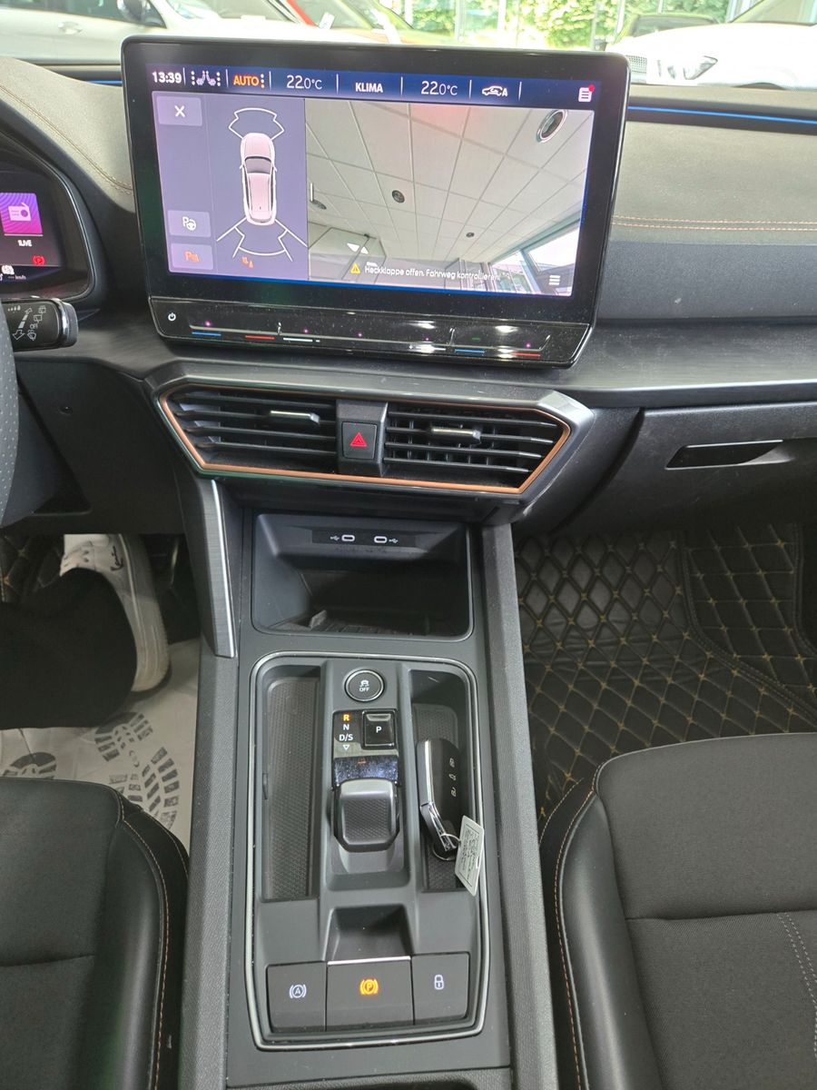 Fahrzeugabbildung CUPRA Formentor VZ 4Drive Panorama-Dach*Ambiente