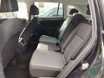 Volkswagen Tiguan - 8